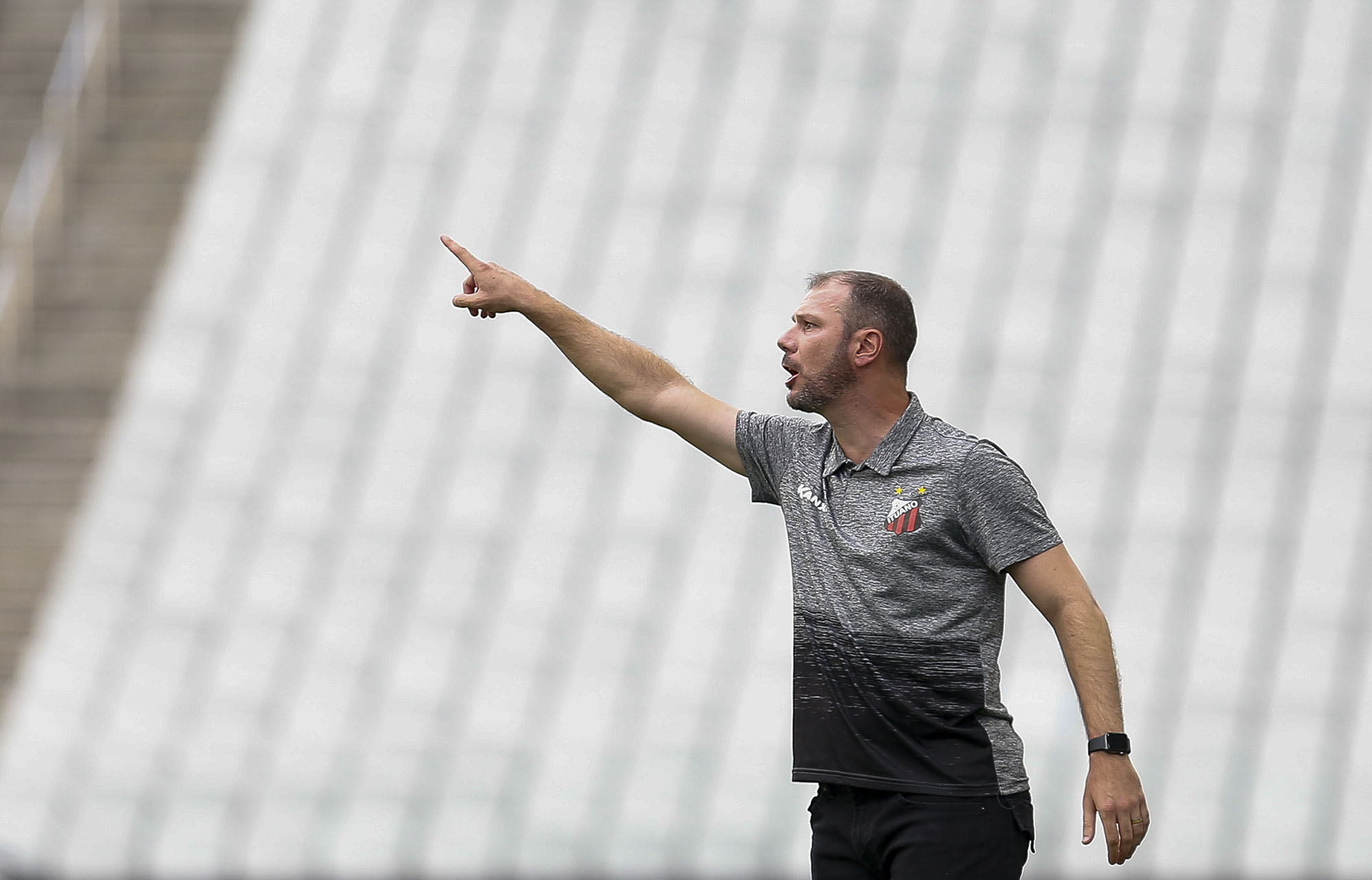 Paulistão: Vitória do Guarani complica mais a meta corintiana de avançar às quartas