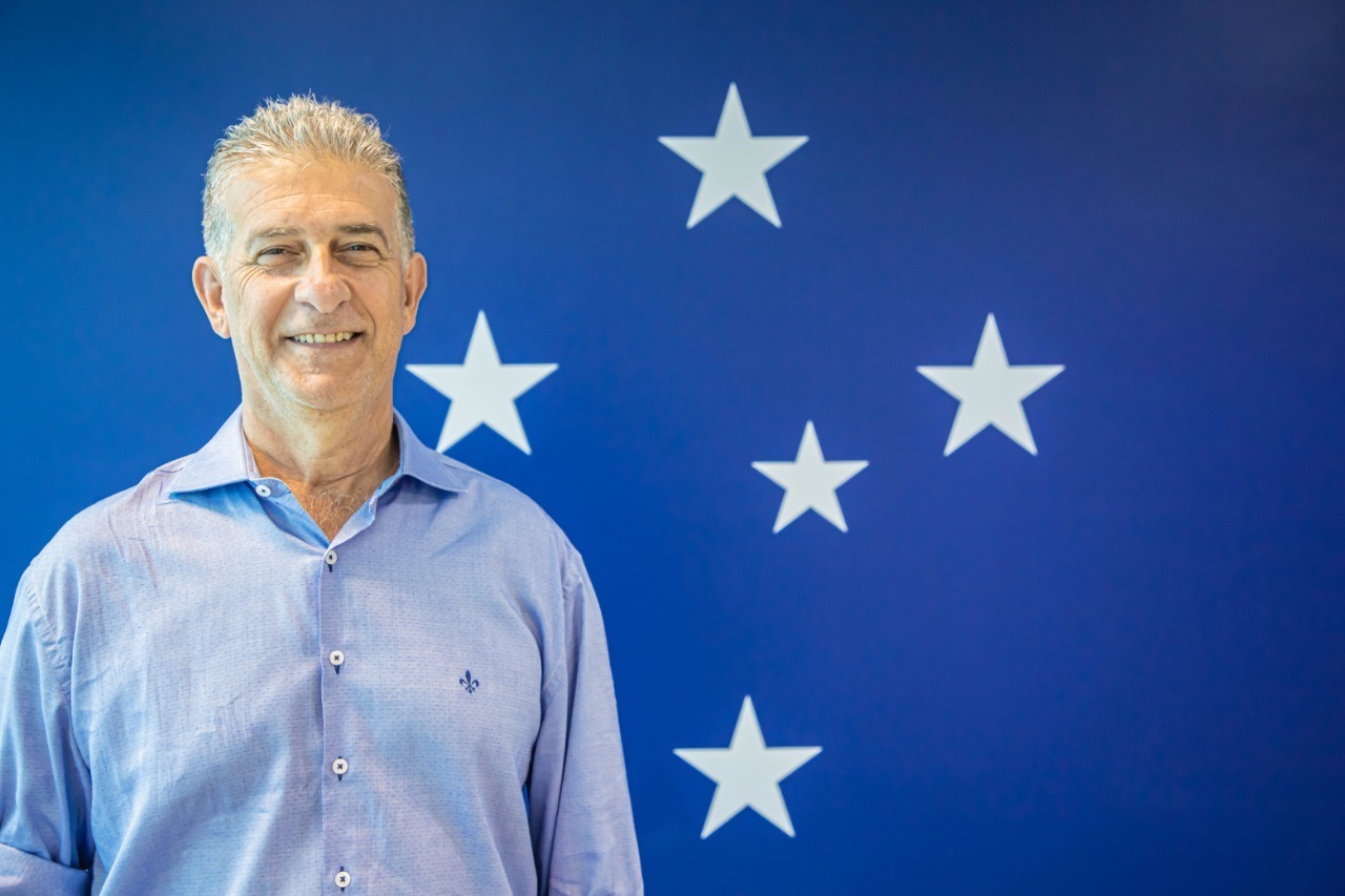 Ex-Flu e América-MG assume a direção de futebol do Cruzeiro e acumula função com a base