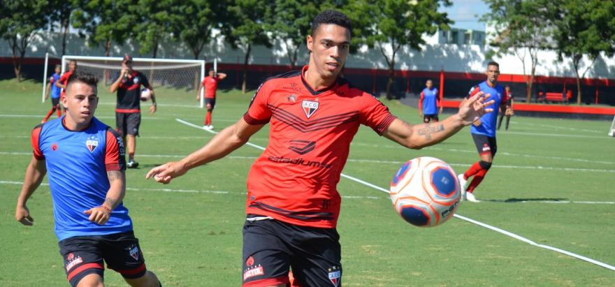 Por pandemia, todos os clubes do Brasileirão dispensam jogadores e cancelam treinos