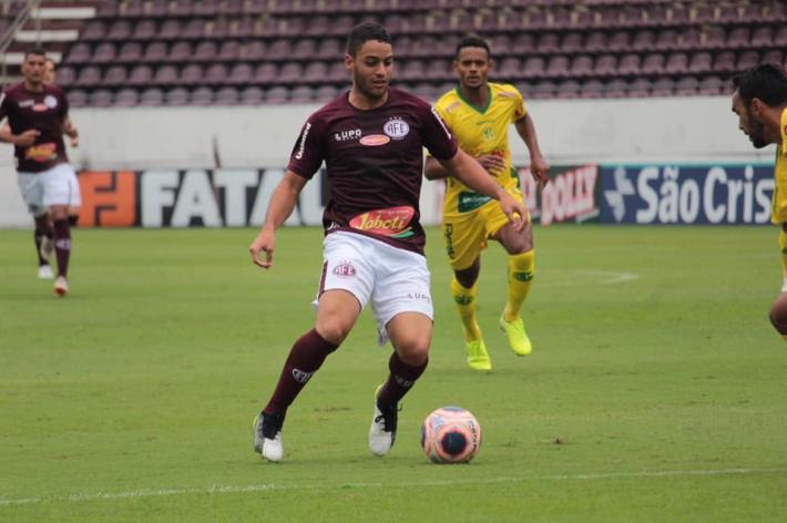 Paulistão: Meia da Ferroviária fala sobre pausa e torce por volta dos jogos em breve