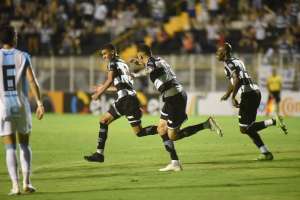 Paulista A2: XV prorroga vínculo com volante herói na Copa do Brasil