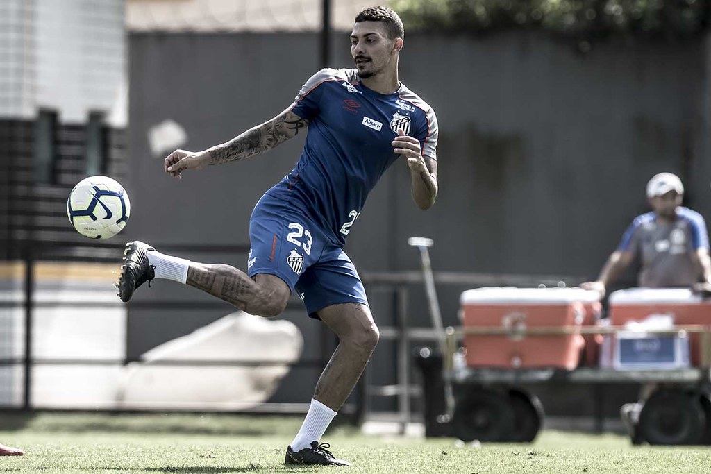 Paulistão: Santos terá até seis jogadores em tratamento durante suspensão de treinos