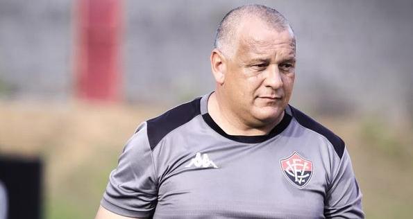 Baiano: Vitória confirma encerramento do Aspirantes: ‘Não podemos ficar com ele’