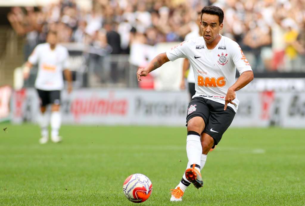 Após saída do Corinthians, Jadson alfineta Tiago Nunes em postagem no Instagram