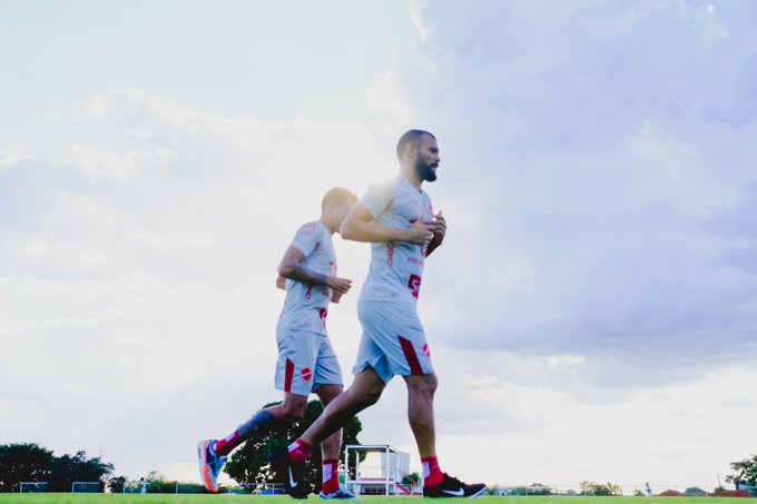 Goiano: Vila Nova libera elenco e rescinde com dois defensores