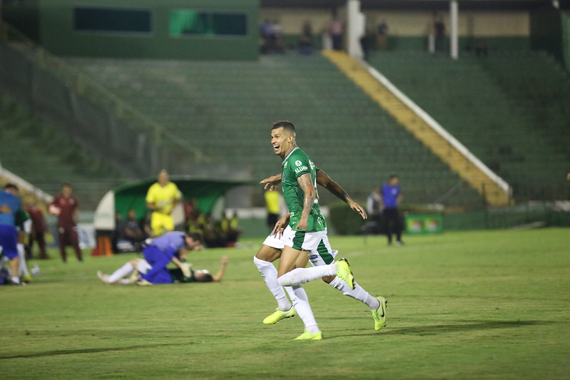 Decisivo no dérbi, Thallyson marca após quase quatro anos e fica em alta no Guarani