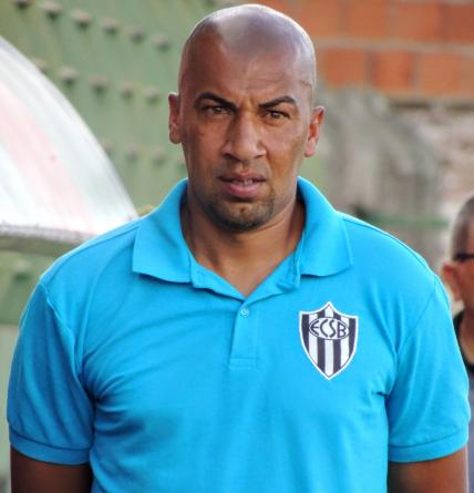 Paulista A3: Na vice-liderança, técnico do EC São Bernardo comenta paralisação