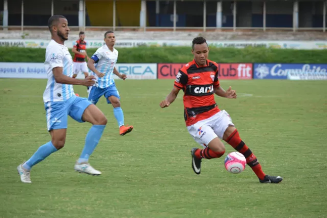 Goiano: Em plena paralisação, Atlético-GO rescinde com atacante revelado na base