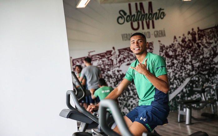 Destaque do Fluminense se diz ansioso para a volta dos campeonatos