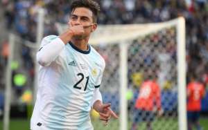 Dybala, Matuidi, Fellaini.. Veja todos jogadores com casos de coronavírus confirmados