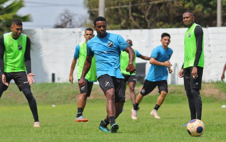 ​Ex-Estoril destaca bom momento no ABC e espera crescimento no clube