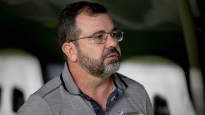 Mineiro: À distância, treinador começa a analisar elenco do Cruzeiro