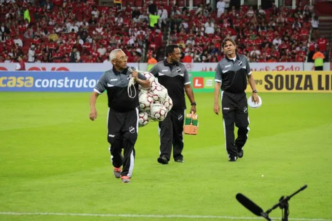 Potiguar: Sem receita por conta do COVID-19, ABC demite roupeiro com 50 anos de casa