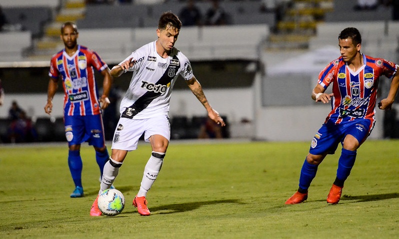 Garoto da base alcança maior sequência como titular e fica em alta na Ponte Preta