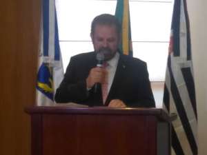 Presidente da FPF vê futebol paulista como 