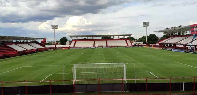 Clube do Brasileirão para reforma em estádio por causa da pandemia do COVID-19