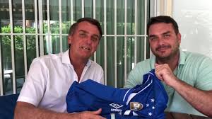 Após discurso do presidente, grandes do futebol pedem: “Fiquem em casa”