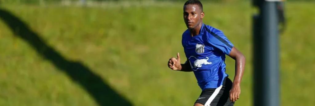 Atacante com nome de ex-jogador da Seleção se diz 100% e pronto para atuar pelo RB Braga