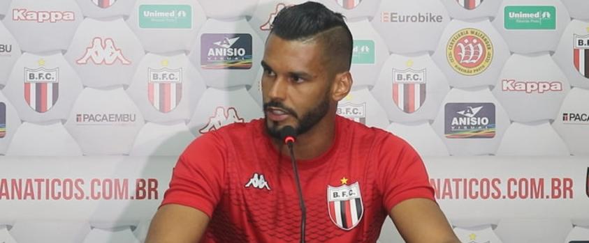 Darley revela cartilha e diz: “Temos que estar bem para quando voltar o campeonato”