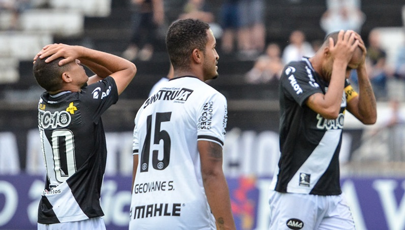 Três das sete derrotas da Ponte Preta em 2020 apresentam roteiro idêntico; entenda
