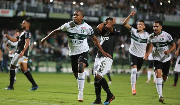 Ponte volta a fechar uma rodada na lanterna após quase 11 meses; relembre