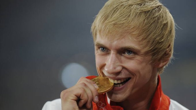 Dois campeões olímpicos da Rússia estão entre quatro novos casos de doping