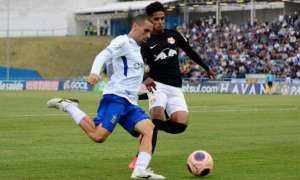 Melhor clube do Paulistão é o 2º mais faltoso; Ponte lidera o quesito