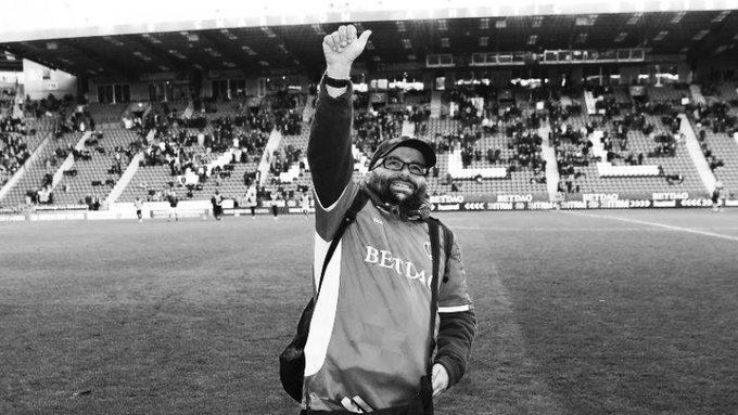 Torcedor que foi a mais de mil jogos do seu time morre na Inglaterra com Covid-19