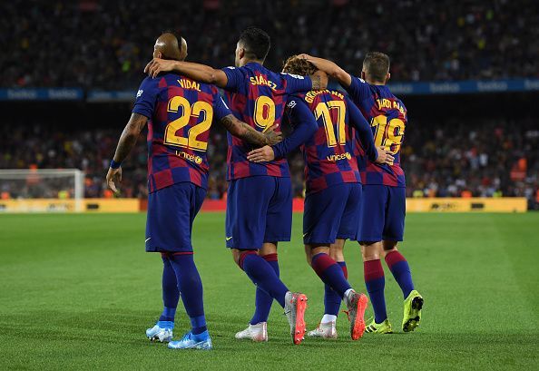 Barcelona anuncia doação de 30 mil máscaras para ajudar no combate à covid-19