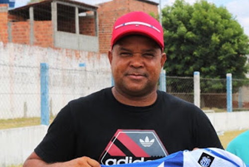 Técnico Edilson Santos