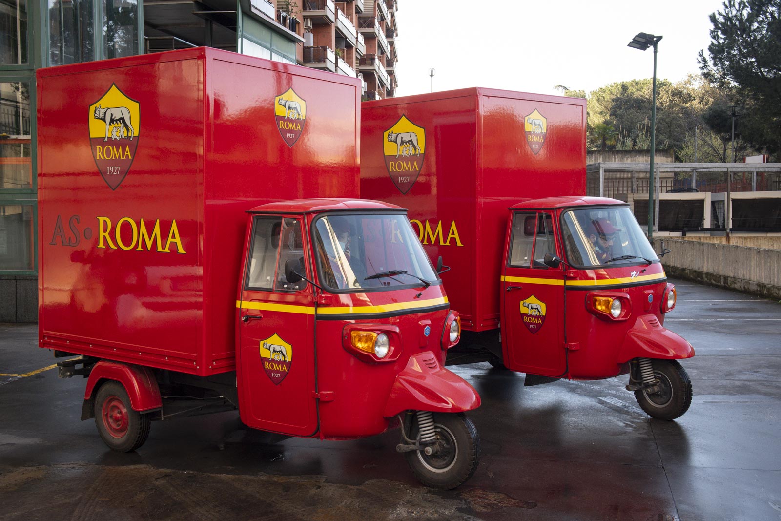 Roma distribui kits de alimentação e proteção a sócios com mais de 75 anos