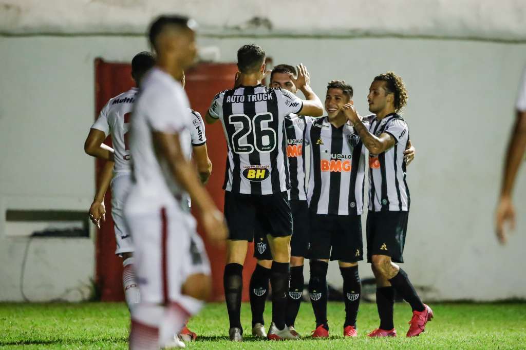 Atlético-MG reduz 25% dos salários de atletas, comissão técnica e diretoria