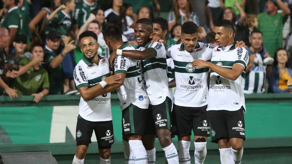 Jogadores de Athletico, Coritiba e Paraná se juntam no #TeamPrior
