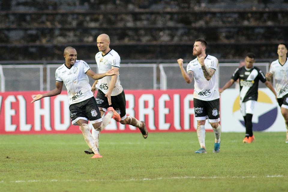 Ponte Preta estuda contratação de meia da Inter de Limeira