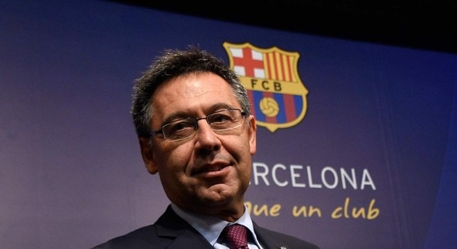 Presidente do Barcelona lamenta queda de receita e nega conflito com elenco