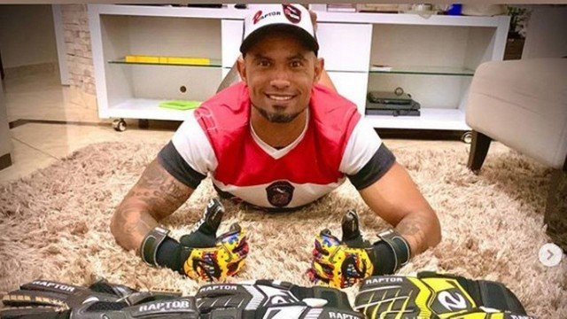 Goleiro Bruno acerta com clube-empresa e jogará no Rio de Janeiro