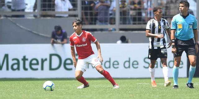 Internacional não renovará com jogador com nome de lutador de MMA