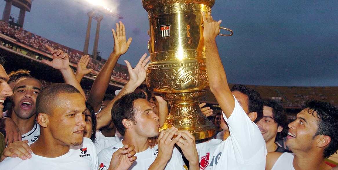 São Paulo conquistava o título do Campeonato Paulista há 15 anos
