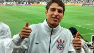 Corinthians volta atrás e desiste de contratar ex-BBB