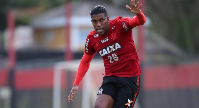 Paranaense: Atacante do Flamengo está ‘no radar’ do Coritiba, afirma presidente