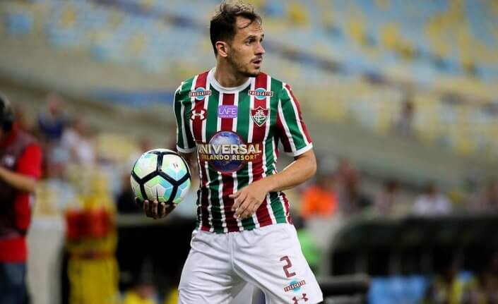 Lateral do Figueirense entra na Justiça e cobra R$ 1,5 milhão do Fluminense