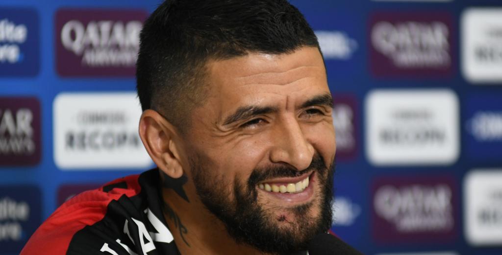 Gringo de 39 anos quer se aposentar no Athletico e virar técnico do Porto