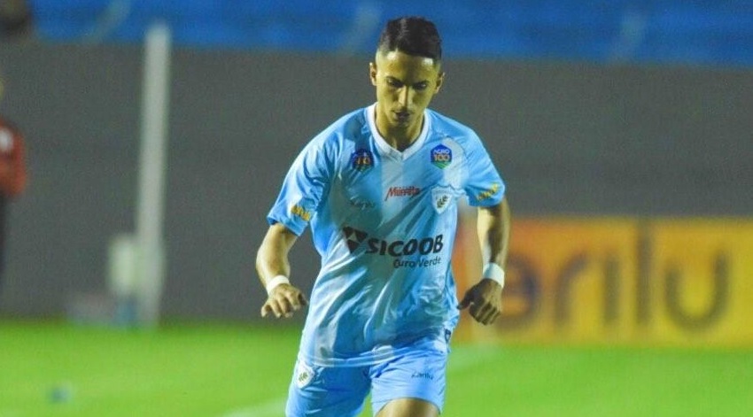 Lateral do Londrina comenta sobre quarentena e nova rotina: ‘Diferente de tudo’