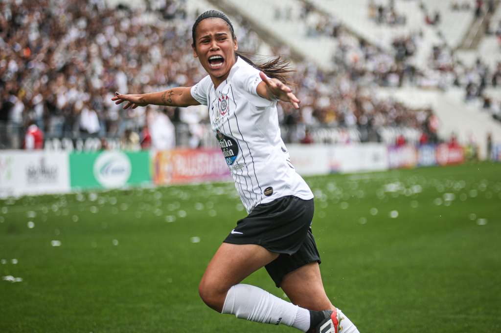 Victoria Albuquerque destaca campanha do futebol feminino: 'Realizada' 2 0002050461319 img