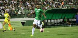 ​Atacante do Guarani despista sobre Corinthians e crava: 