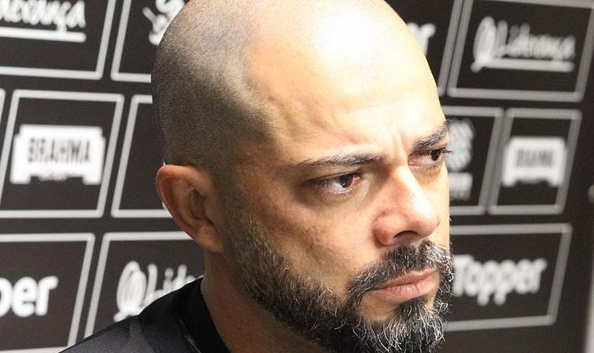 Márcio Coelho revela que mantém contato com os jogadores do Figueirense na quarentena