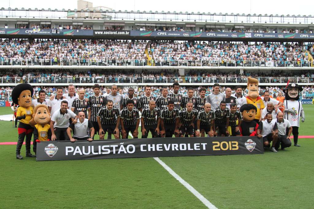 Com base campeã mundial, Corinthians domina a Seleção do Paulistão de 2013 (Foto: Leonardo Britos/ FPF)