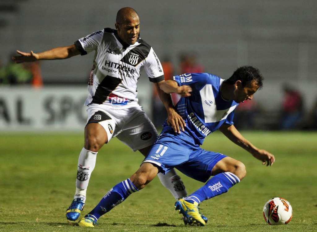 Fellipe Bastos chegou na Ponte Preta durante a Sul-Americana e foi um dos destaques