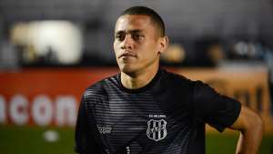 Em quarentena, João Paulo avalia início de temporada na Ponte: 'Acredito no grupo'