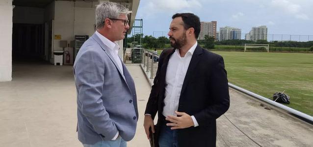 Comissão técnica de clube do Brasileirão reduz salários em 15%